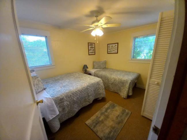 Stegbone'S Fish Camp And Resort Satsuma Extérieur photo