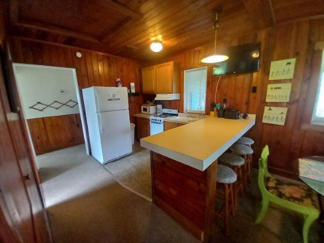 Stegbone'S Fish Camp And Resort Satsuma Extérieur photo