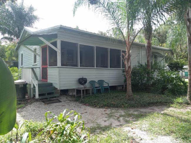 Stegbone'S Fish Camp And Resort Satsuma Extérieur photo