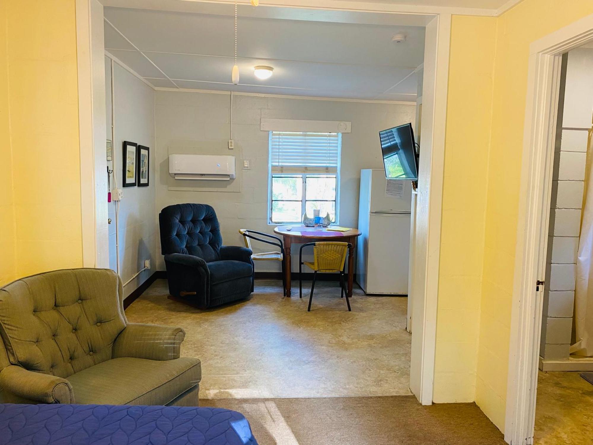 Stegbone'S Fish Camp And Resort Satsuma Extérieur photo