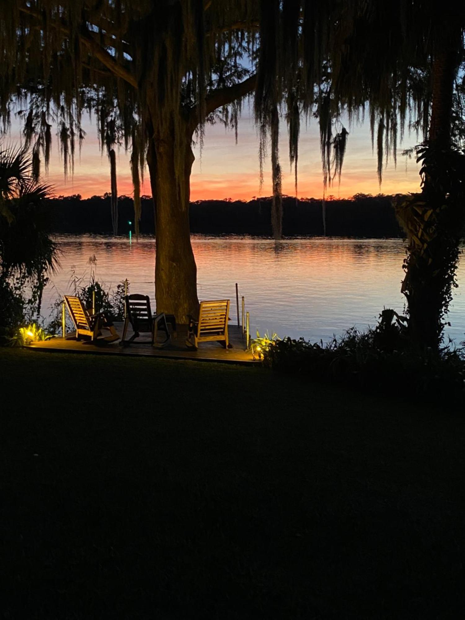 Stegbone'S Fish Camp And Resort Satsuma Extérieur photo